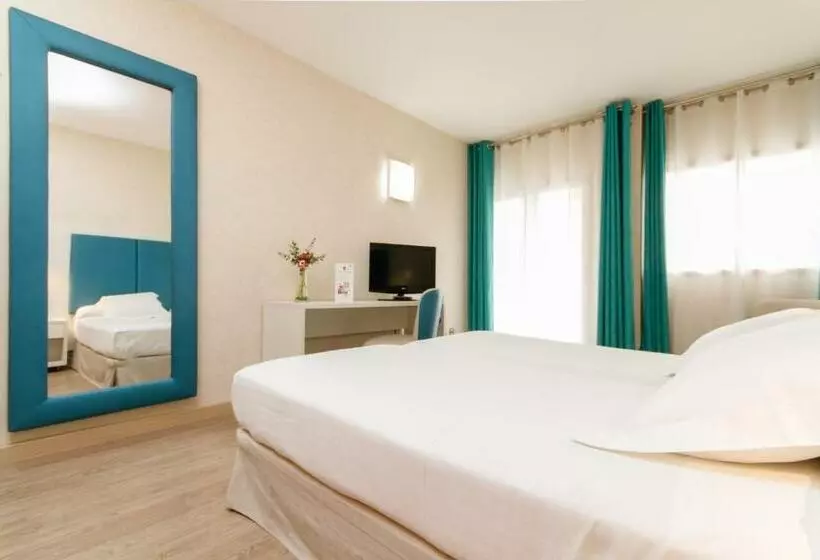 Superior Room with Terrace, Castilla Alicante