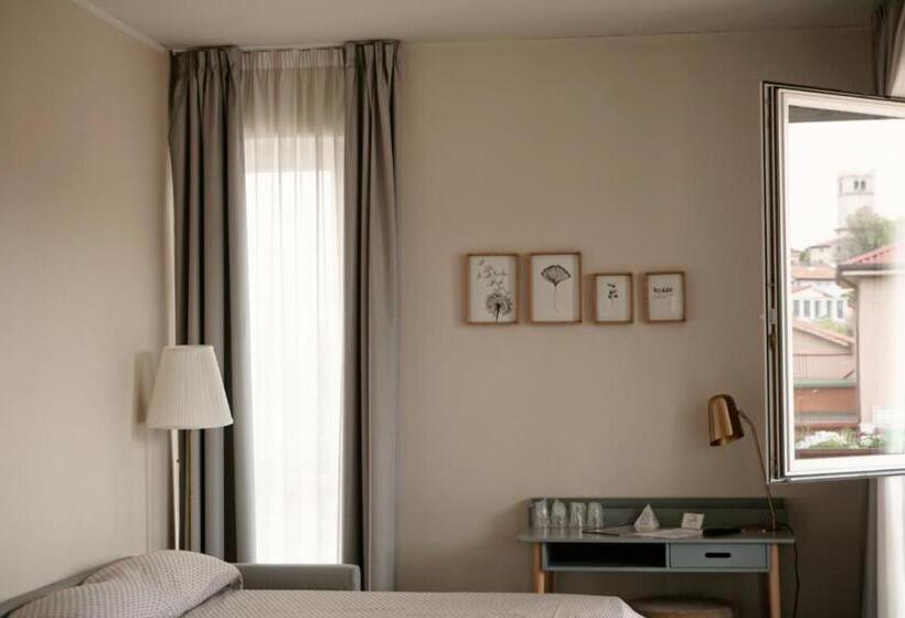 4인용 스탠다드 룸, Dorè