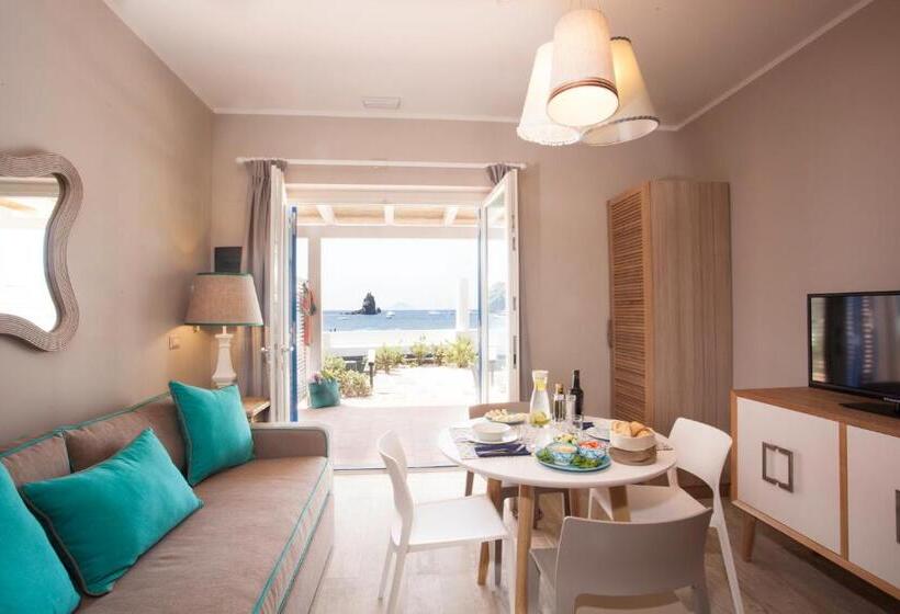 바다 전망 스위트, Les Sables Noirs & Spa