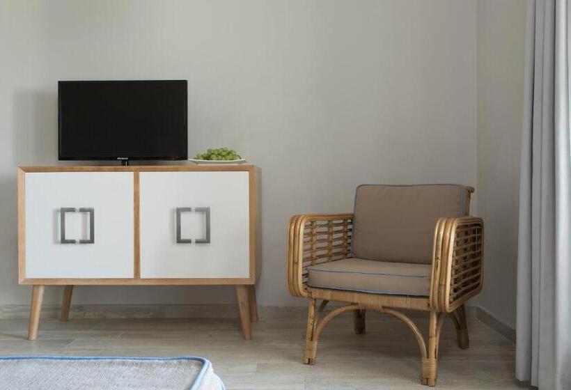 컴포트 트리플 룸, Les Sables Noirs & Spa