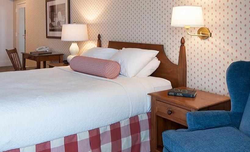 标准间, Mill Falls At The Lake