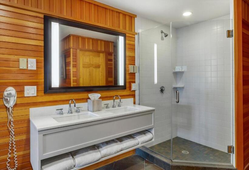 带大床的标准间, Mill Falls At The Lake