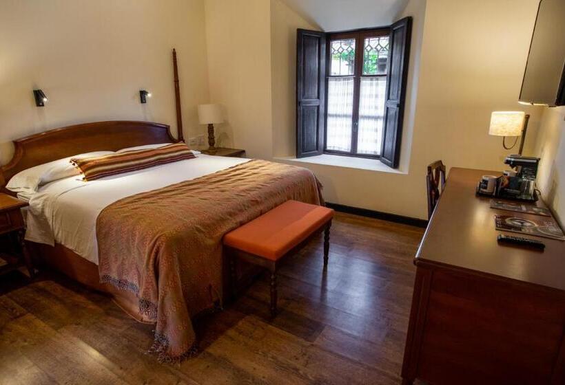 اتاق لوکس, Porta Hotel Antigua