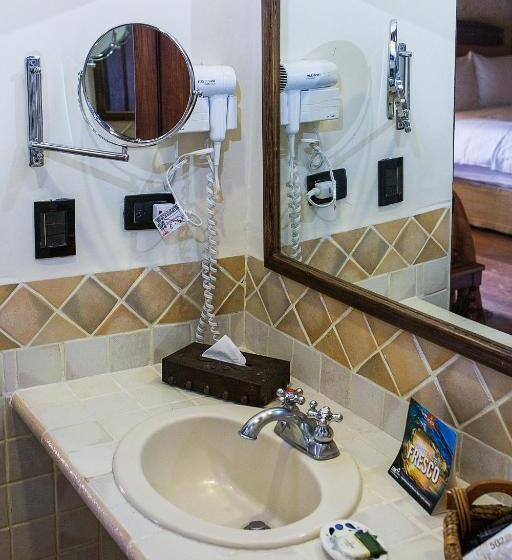 اتاق پرمیوم, Porta Hotel Antigua