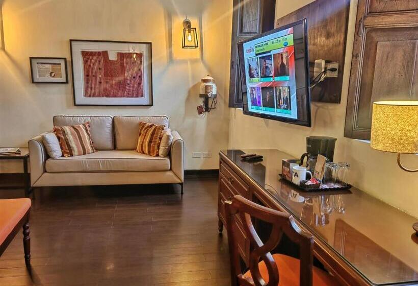 سوییت جونیور, Porta Hotel Antigua