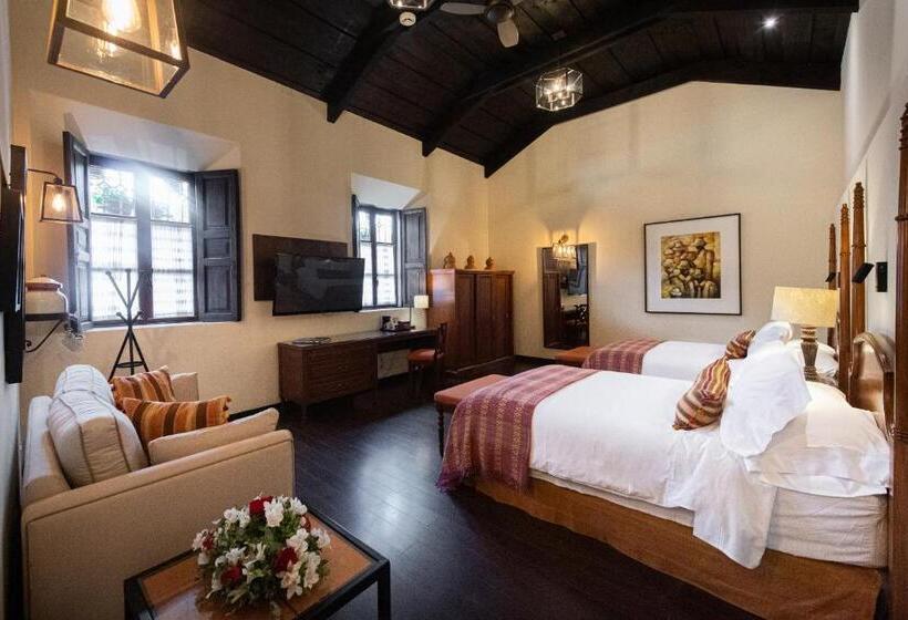 سوییت جونیور, Porta Hotel Antigua