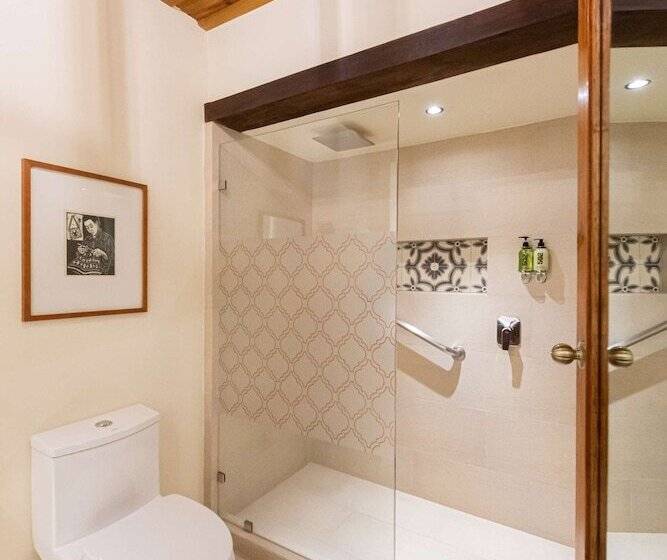 اتاق پرمیوم, Porta Hotel Antigua