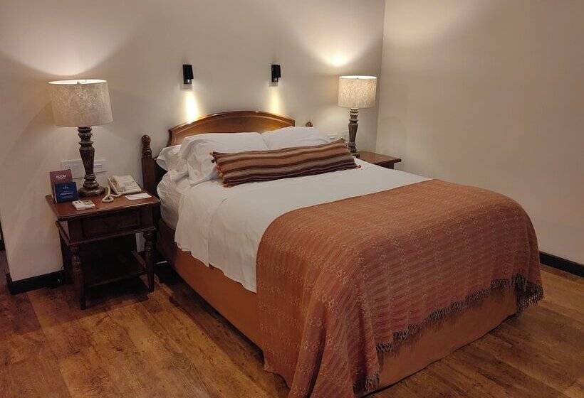 اتاق لوکس, Porta Hotel Antigua
