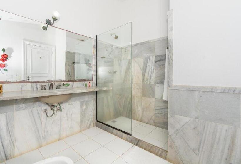 חדר סופריור לשלושה עם נוף לים, Pousada Afrika