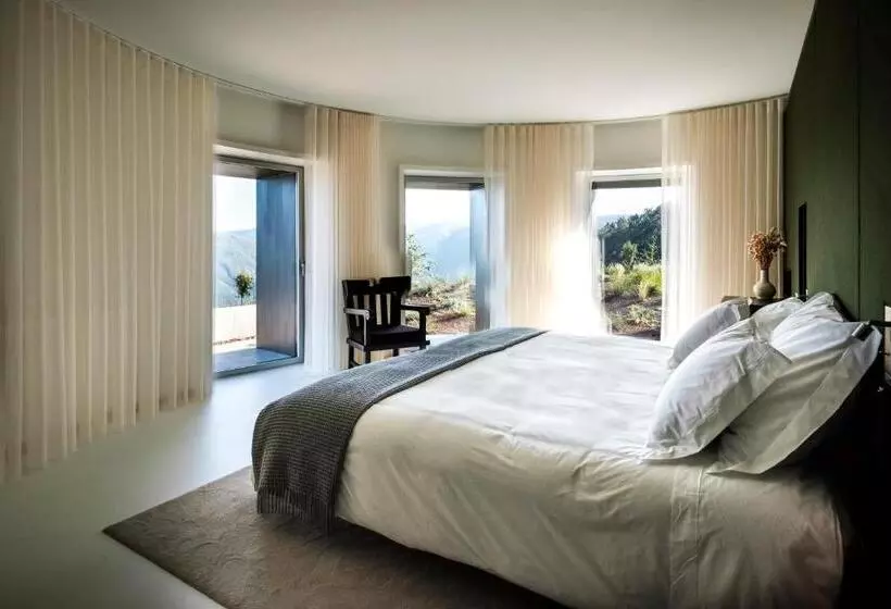 Comfort suite with mountain view, Casa De São Lourenço Burel Panorama Hotel Member Of Design Hotels