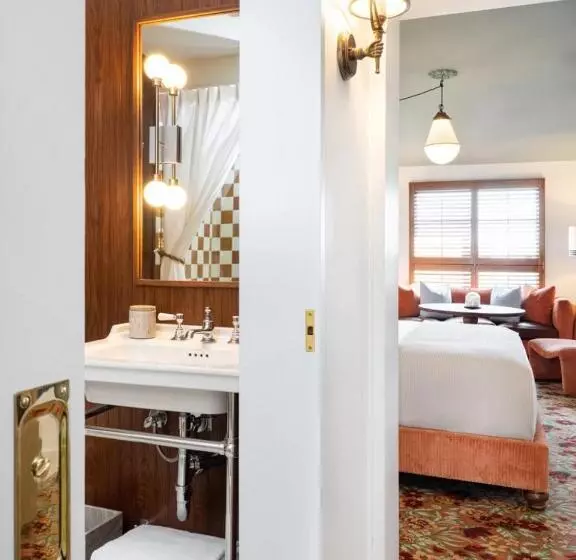 اتاق لوکس با تخت بزرگ, Palihouse West Hollywood