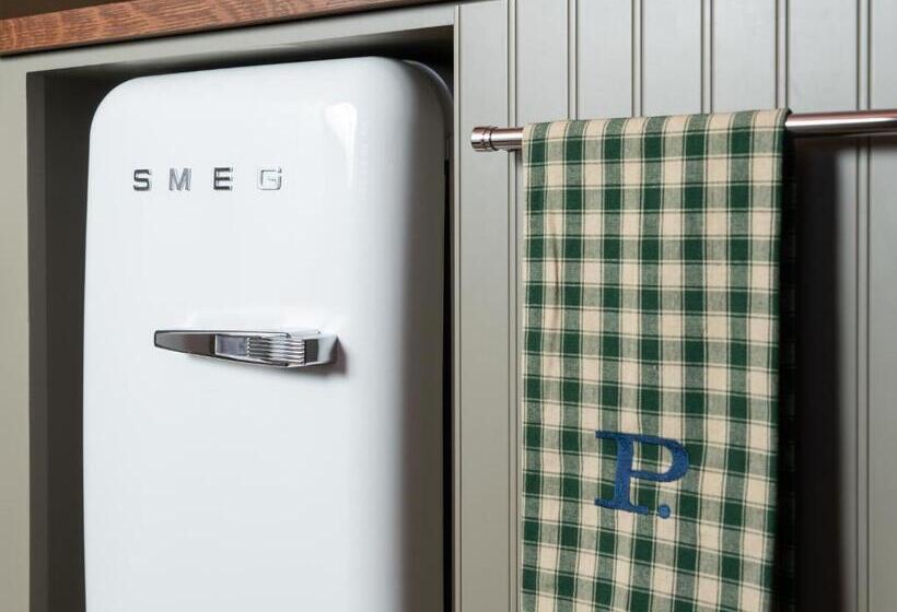 غرفة قياسية سرير كينج لذوى الإحتياجات الخاصة, Palihouse West Hollywood