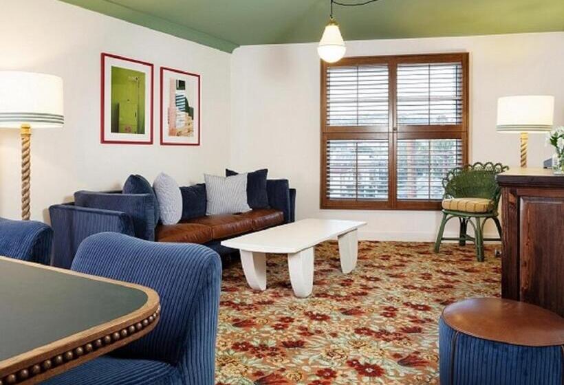 جناح, Palihouse West Hollywood