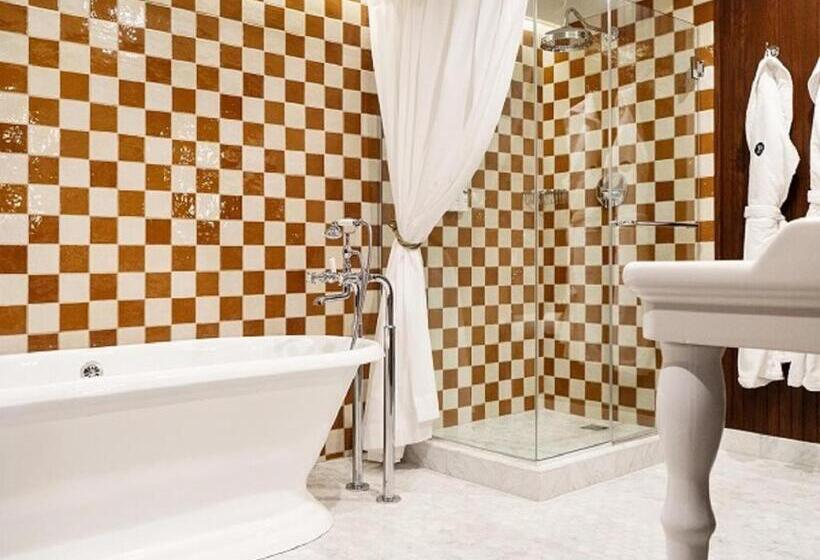 جناح مزوَّد بشرفة, Palihouse West Hollywood