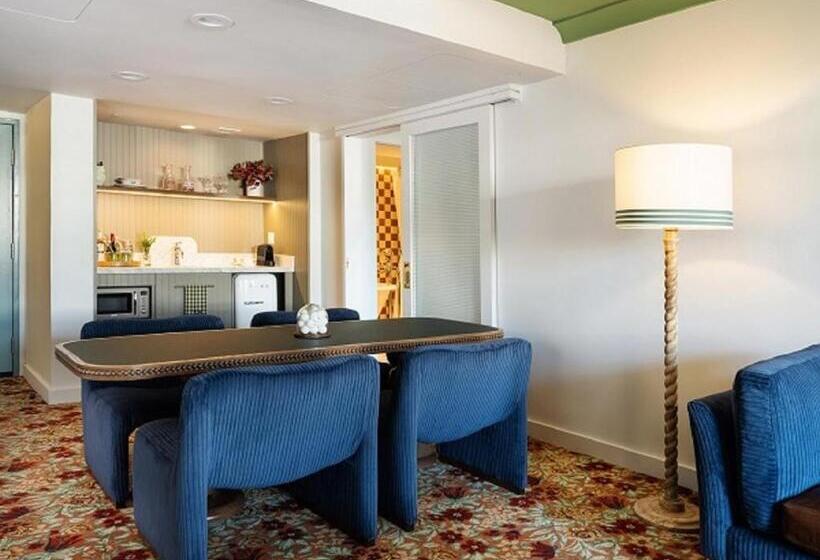발코니가 있는 스위트, Palihouse West Hollywood