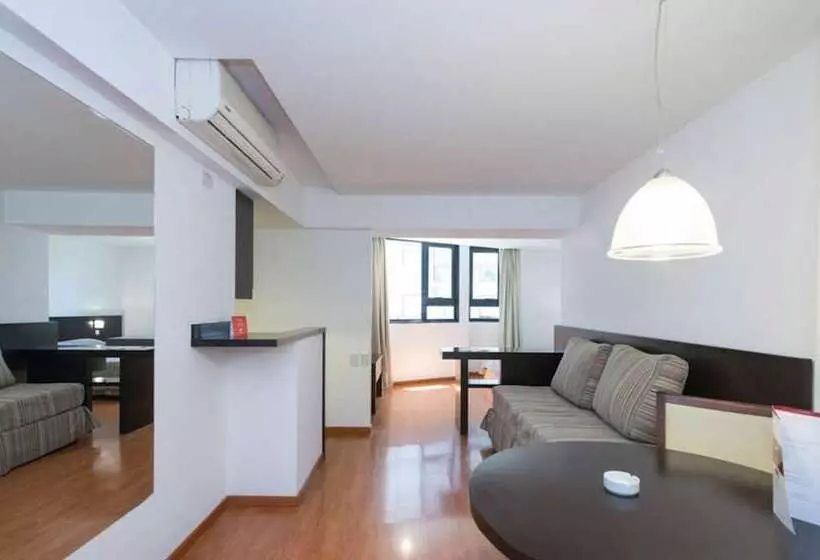 スイート, Urquiza Apart Hotel & Suites