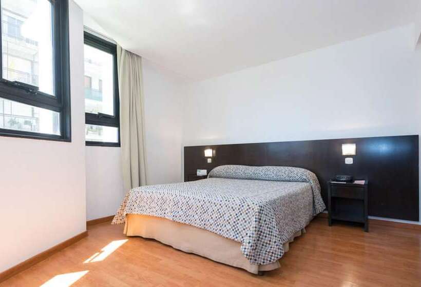 جناح, Urquiza Apart Hotel & Suites