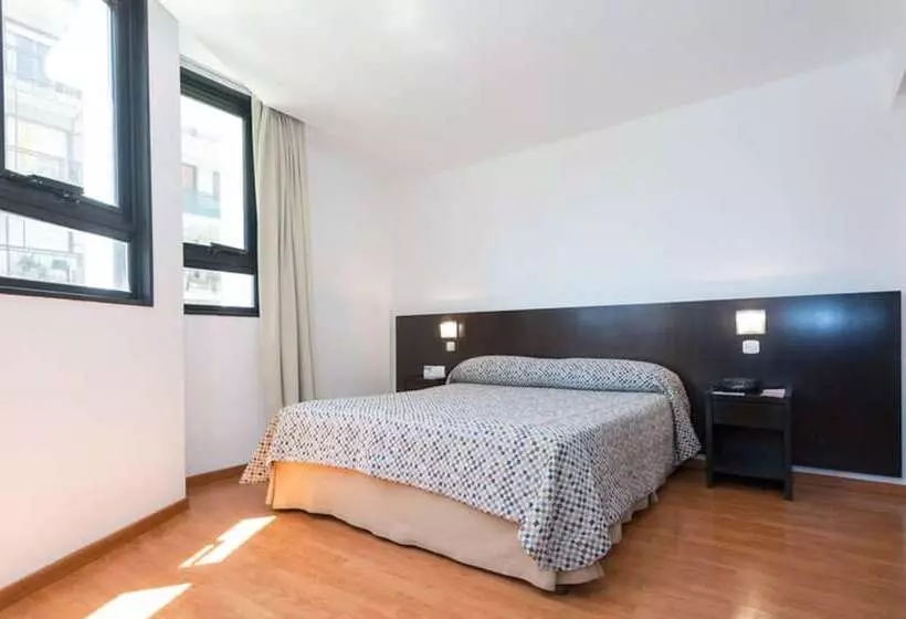 スイート, Urquiza Apart Hotel & Suites