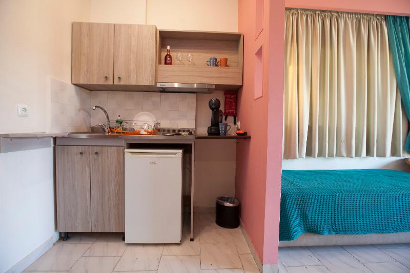 스탠다드 스튜디오, John & Mary S Studios