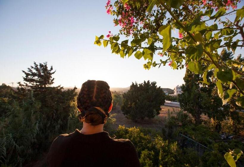 스탠다드 스튜디오, John & Mary S Studios