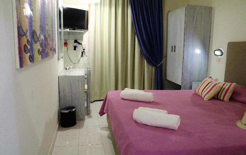 스탠다드 스튜디오, John & Mary S Studios