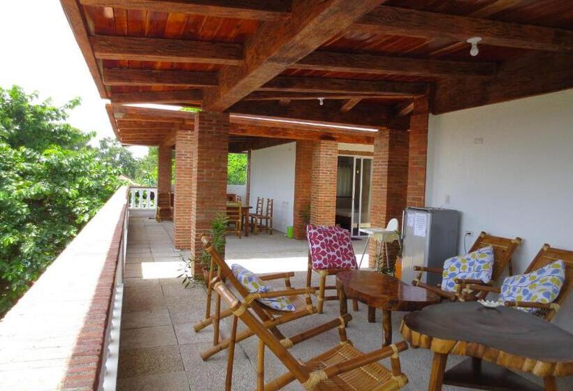 اتاق استاندارد, Amihan Home