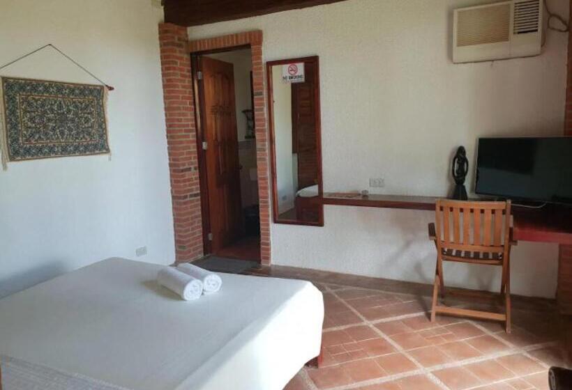 اتاق اکونومی, Amihan Home