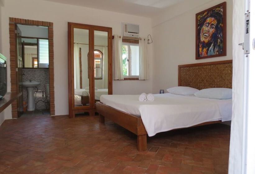 اتاق استاندارد, Amihan Home