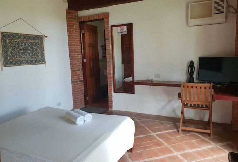 اتاق اکونومی, Amihan Home