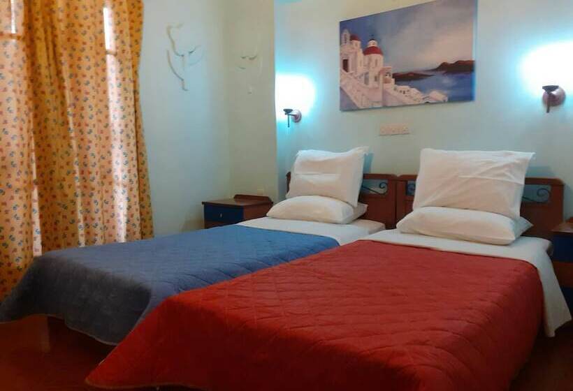 اتاق خانوادگی, Medusa Studios