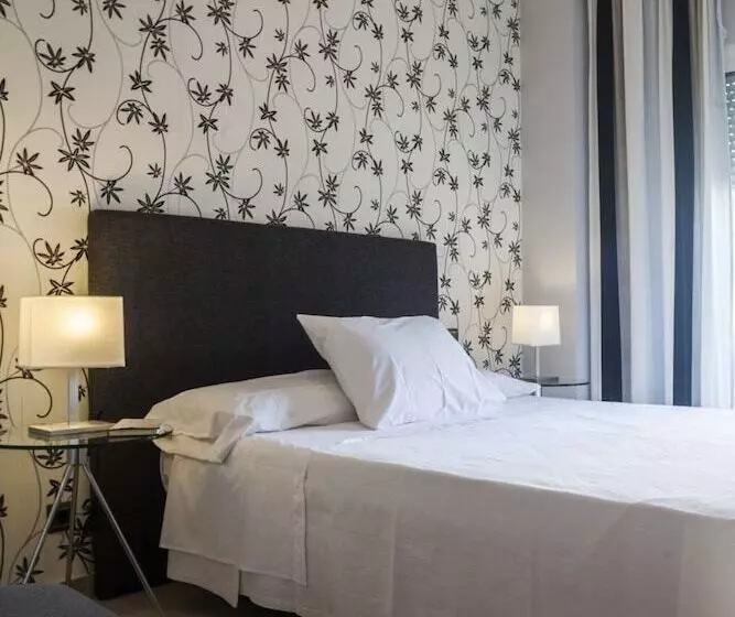 Standard Yhden Hengen Huone, Hostal Abril Nerja