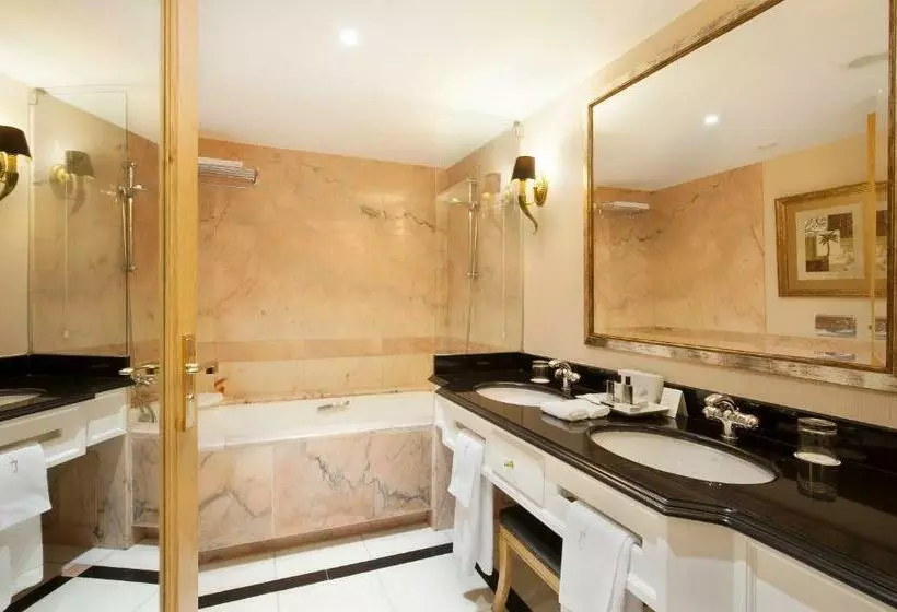 Quarto superior, Cascais Miragem Health & Spa
