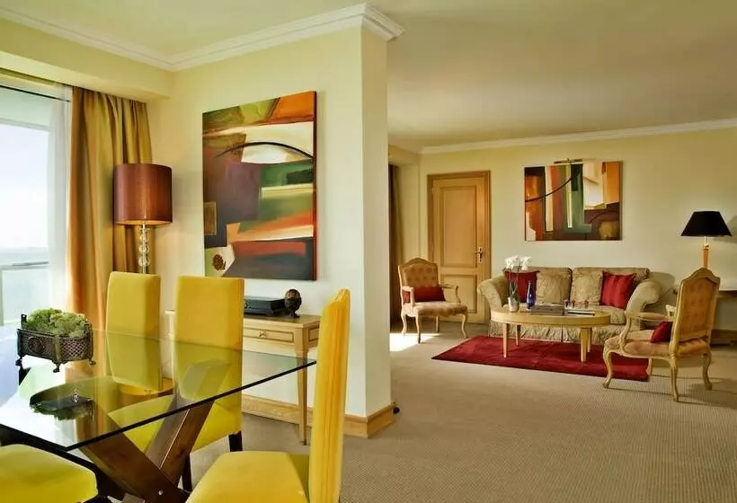 Suite Deluxe Vista Mar, Cascais Miragem Health & Spa