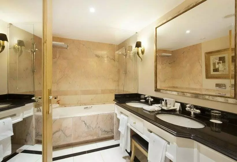 Quarto Premium Vista Mar, Cascais Miragem Health & Spa