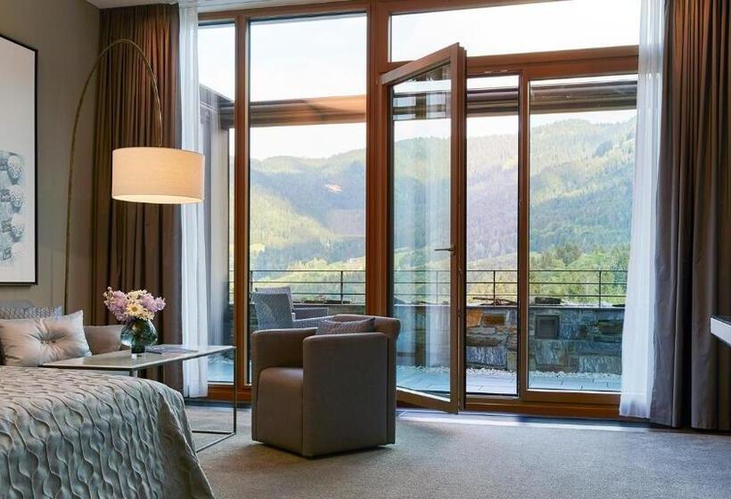 Standardzimmer mit Terrasse, Kempinski Hotel Berchtesgaden