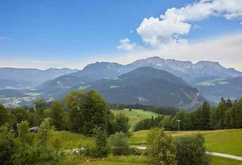 Deluxe Zimmer, Kempinski Hotel Berchtesgaden