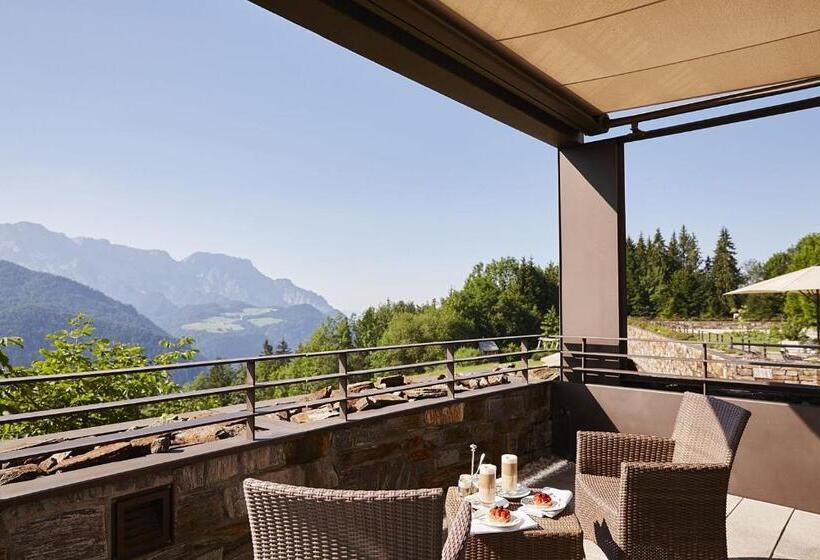 Deluxe Zimmer mit Terrasse, Kempinski Hotel Berchtesgaden
