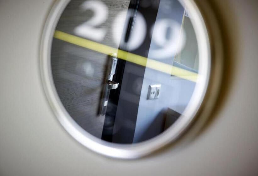 シングルデラックスルーム, Mistral Bay