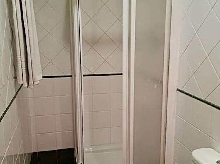 اتاق استاندارد یک نفره, Plateros