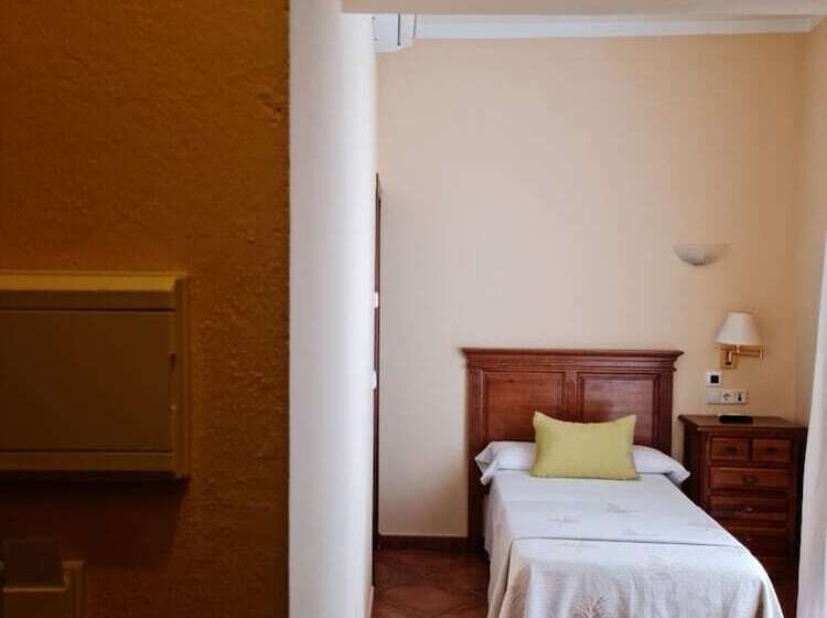 اتاق استاندارد یک نفره, Plateros