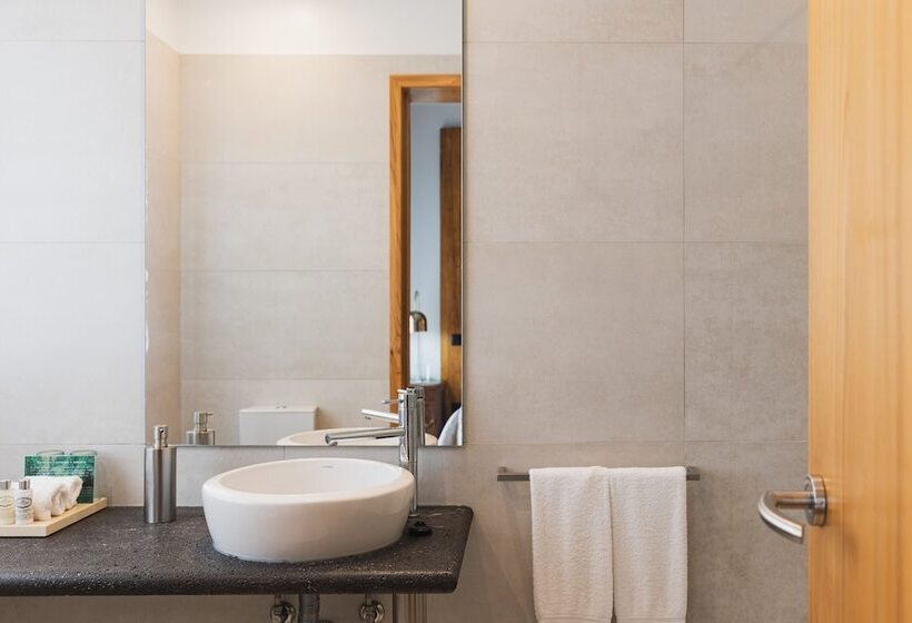 اتاق لوکس, Quinta Da Abelheira