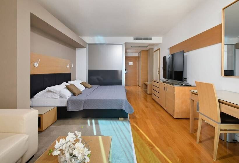 חדר דלוקס עם מרפסת נוף לים, San Antonio