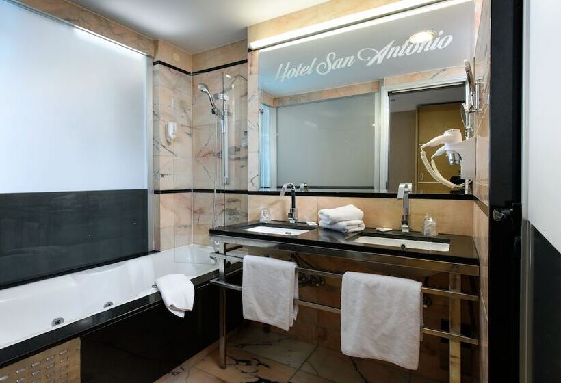 חדר דלוקס עם מרפסת נוף לים, San Antonio