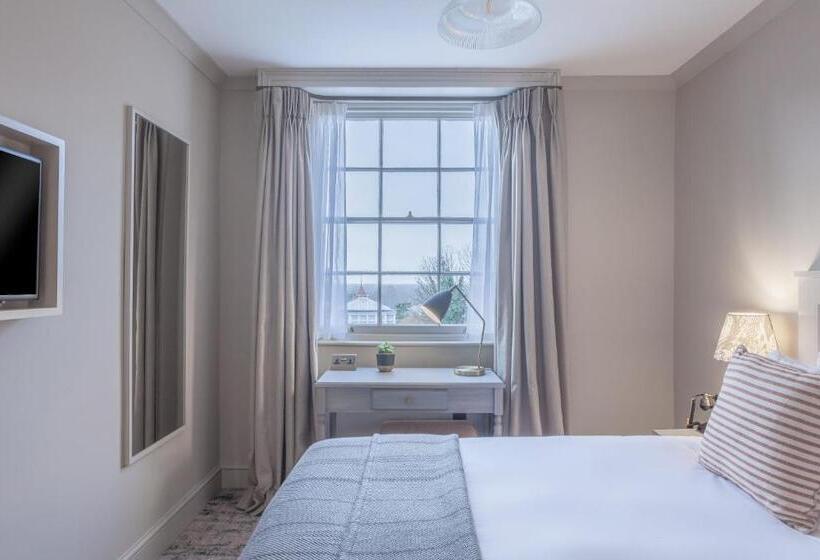 غرفة قياسية, Richmond Hill