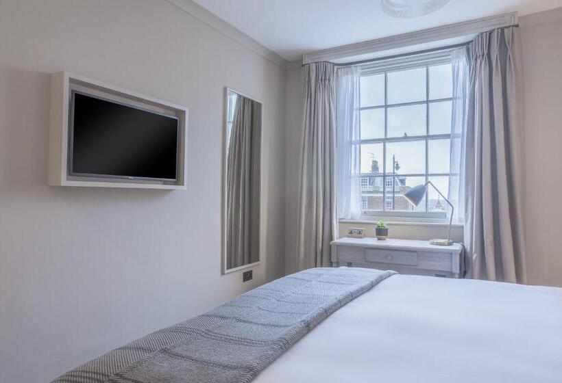 Номер Стандарт, Richmond Hill