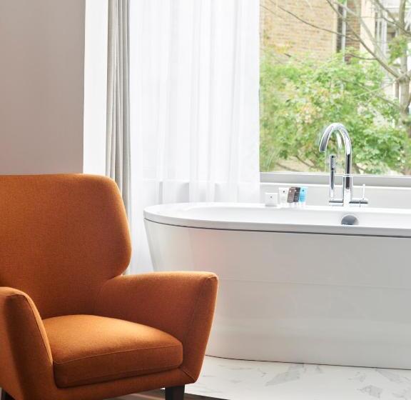 جناح, Richmond Hill