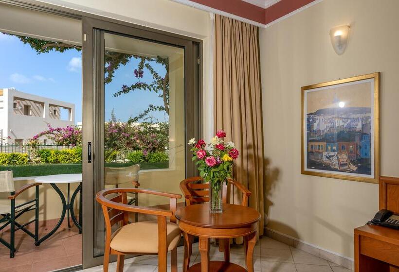 غرفة قياسية مطلّة علي الحديقة, Hydramis Palace Beach Resort