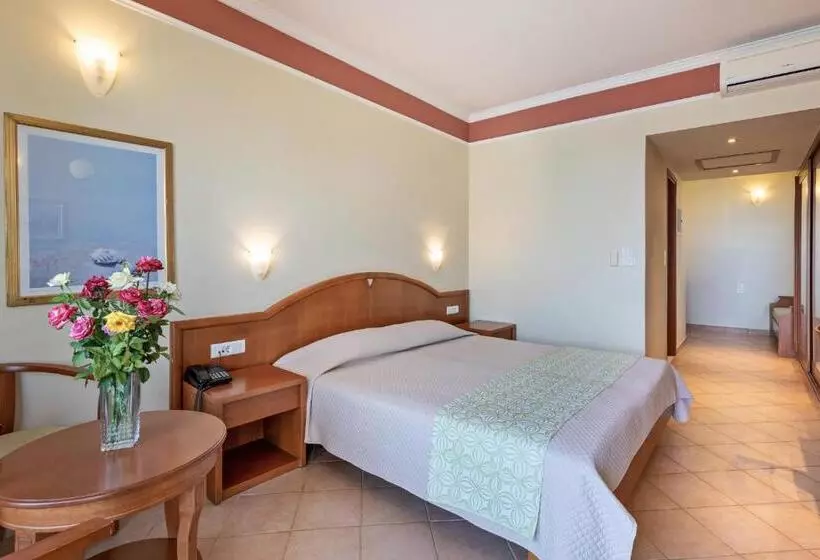オーシャンビュースーペリアールーム, Hydramis Palace Beach Resort