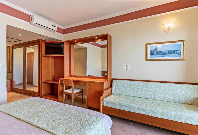 غرفة سوبيريور مطلّة علي البحر, Hydramis Palace Beach Resort
