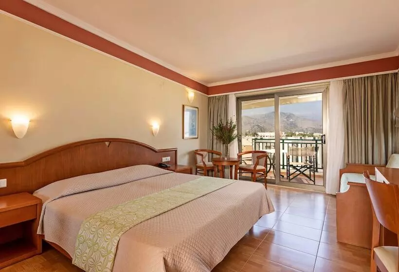 オーシャンビュースタンダードルーム, Hydramis Palace Beach Resort